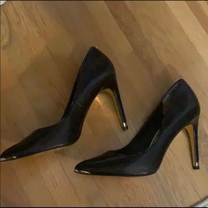 Ted Baker Black Pumps